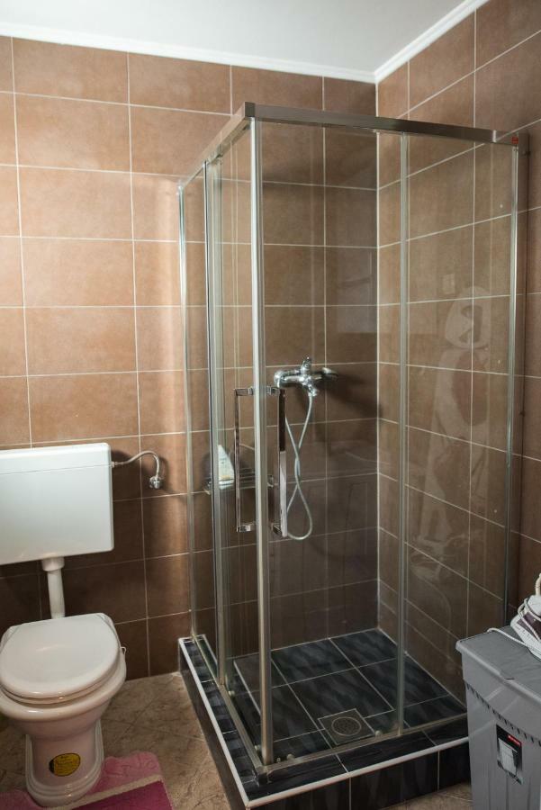 Apartman "Joka" Ðakovo Buitenkant foto