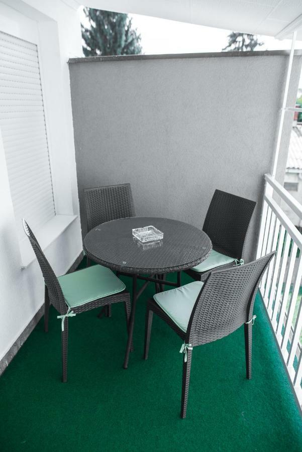 Apartman "Joka" Ðakovo Buitenkant foto