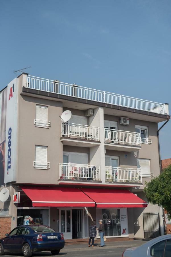 Apartman "Joka" Ðakovo Buitenkant foto