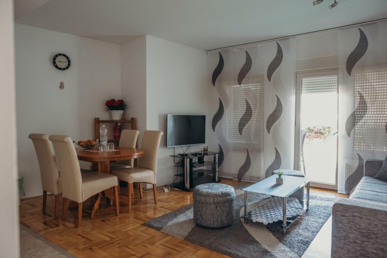 Apartman "Joka" Ðakovo Buitenkant foto
